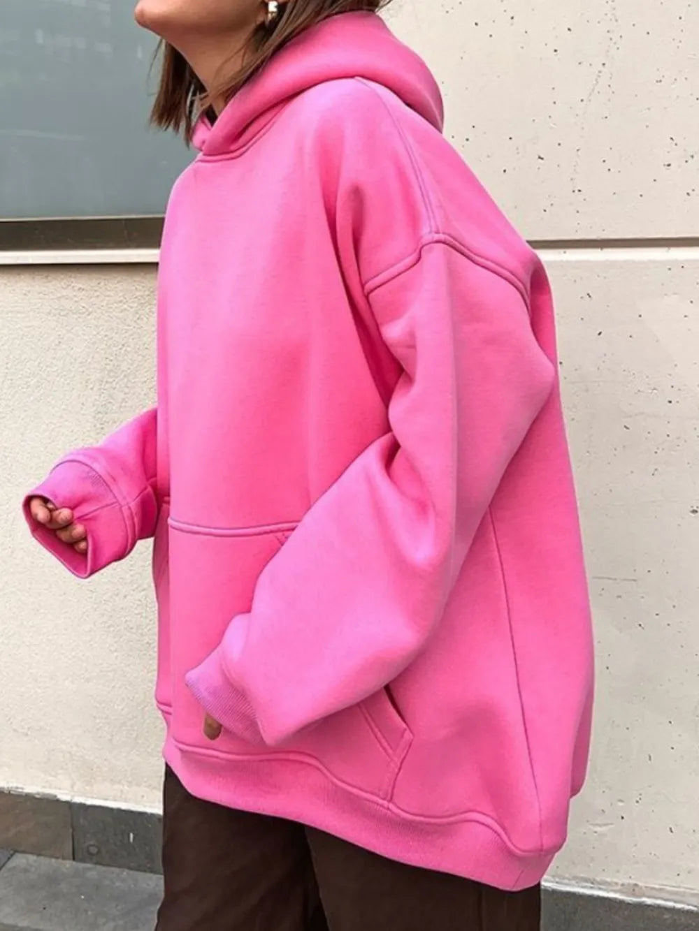 Långärmad hoodie med sänkt axel – bild 5