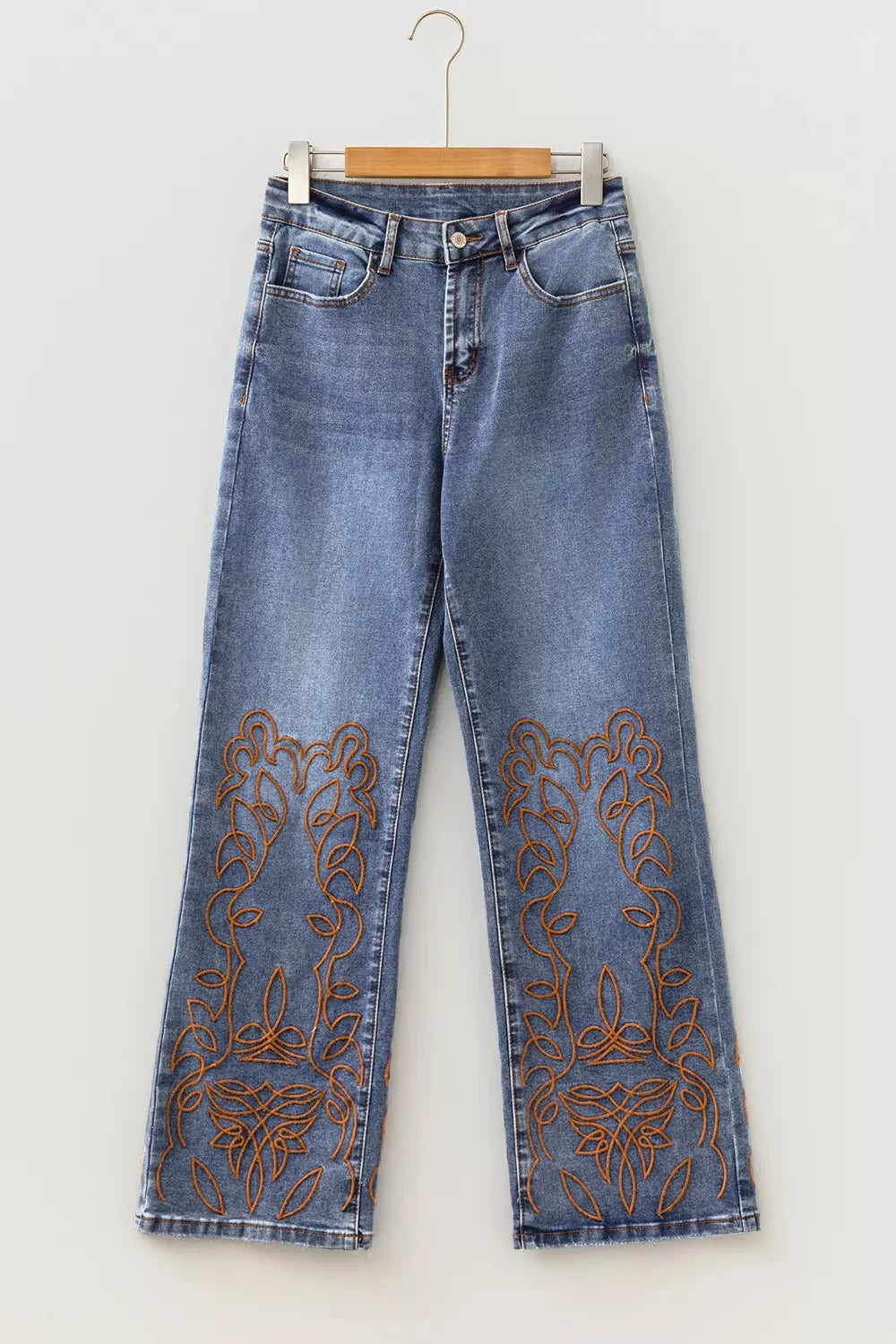 Broderade utsvängda jeans – bild 7