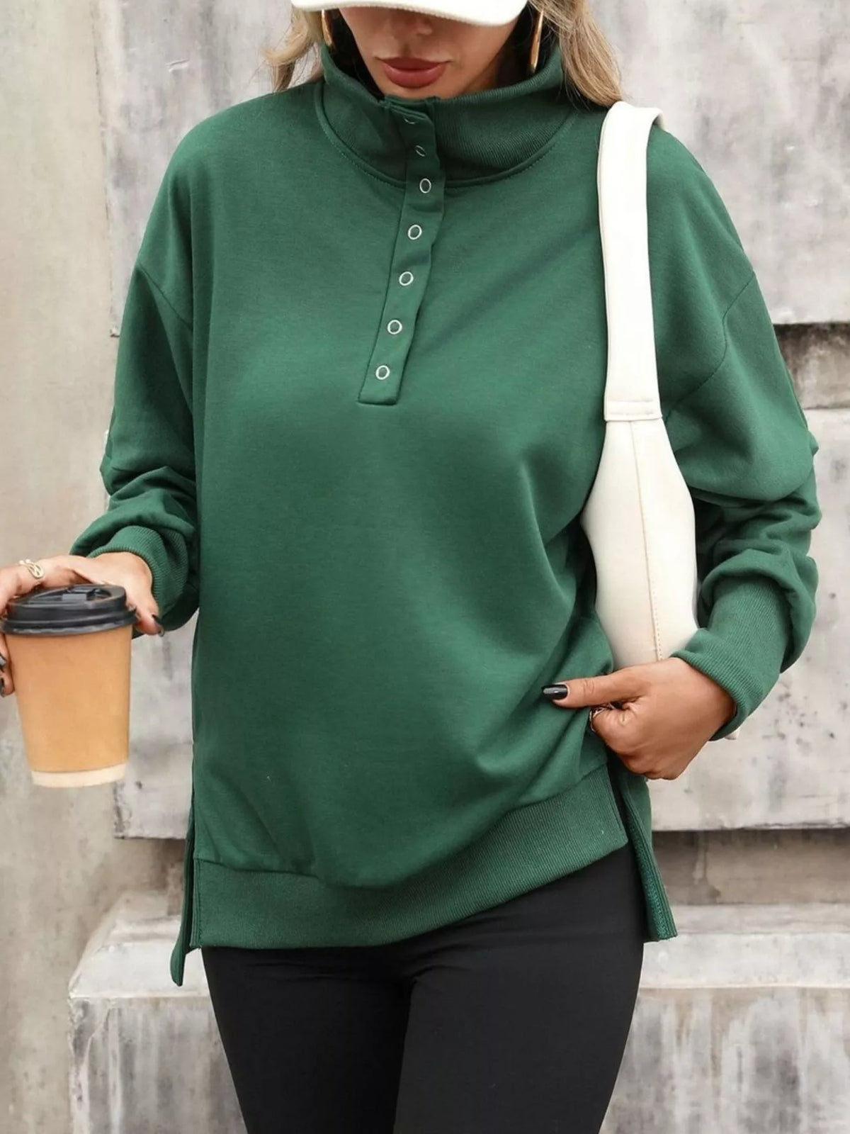 Sweatshirt med tryckknappar och knappstängning – bild 7