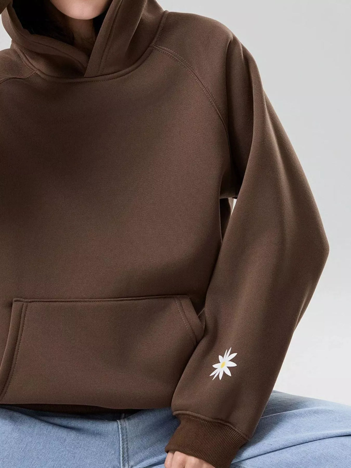 Hoodie med raglanärm och tryck – bild 5