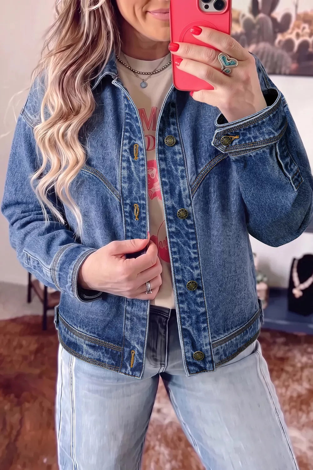 Jacka i denim med sänkt axel