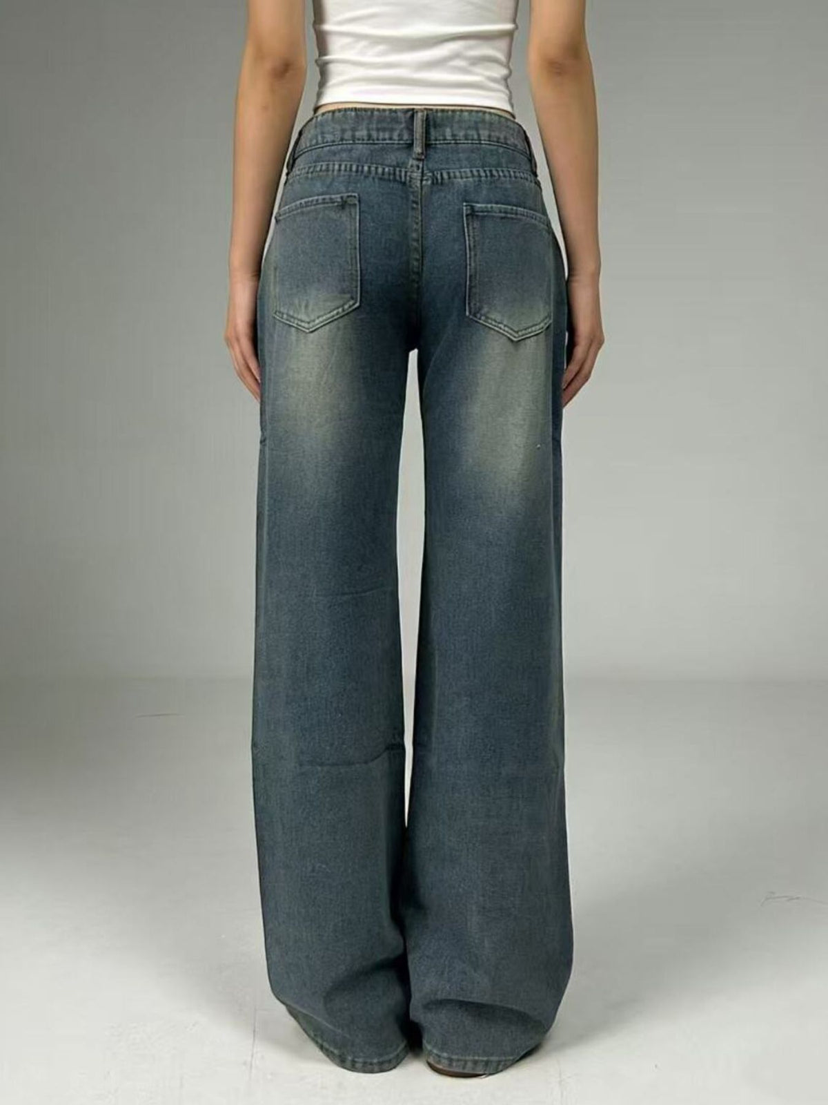 Urtvättade jeans – bild 5