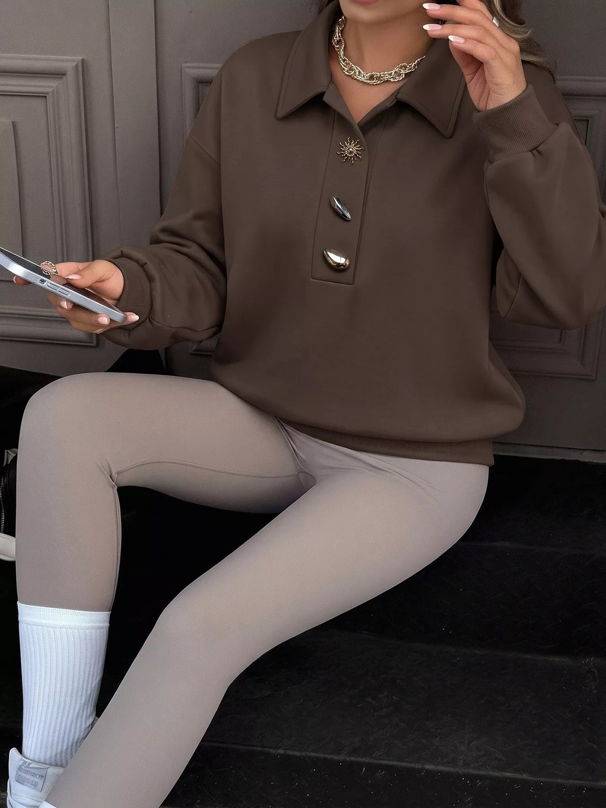 Sweatshirt med tryckknappar och polokrage – bild 5