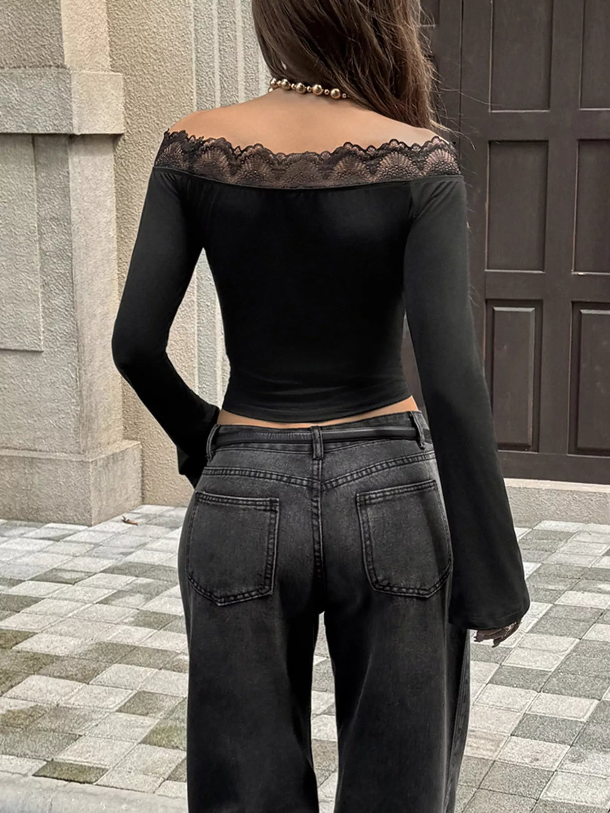 Offshoulder t-shirt med spetskant – bild 5