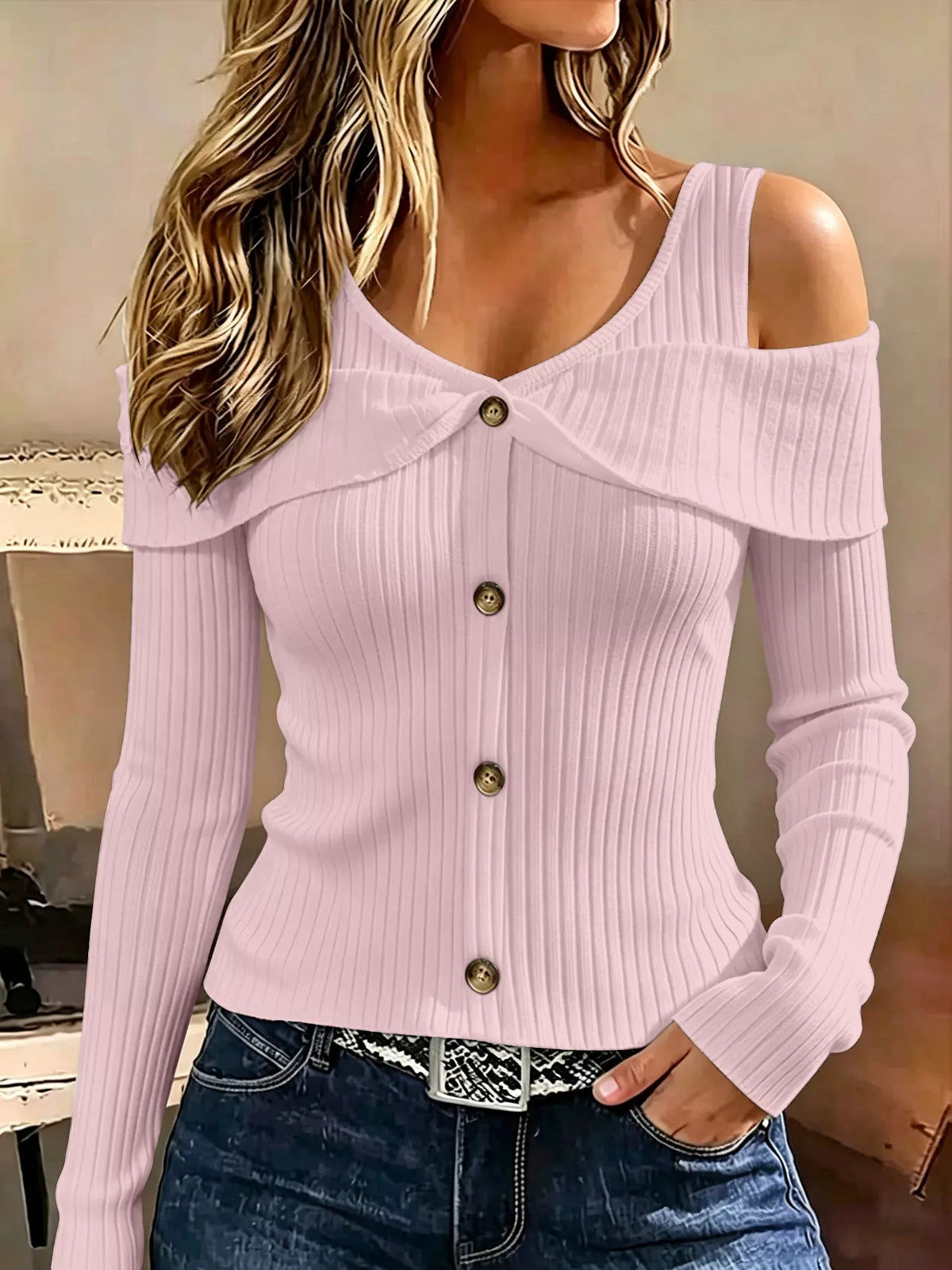 Ribbad offshoulder topp med knappstängning – bild 10