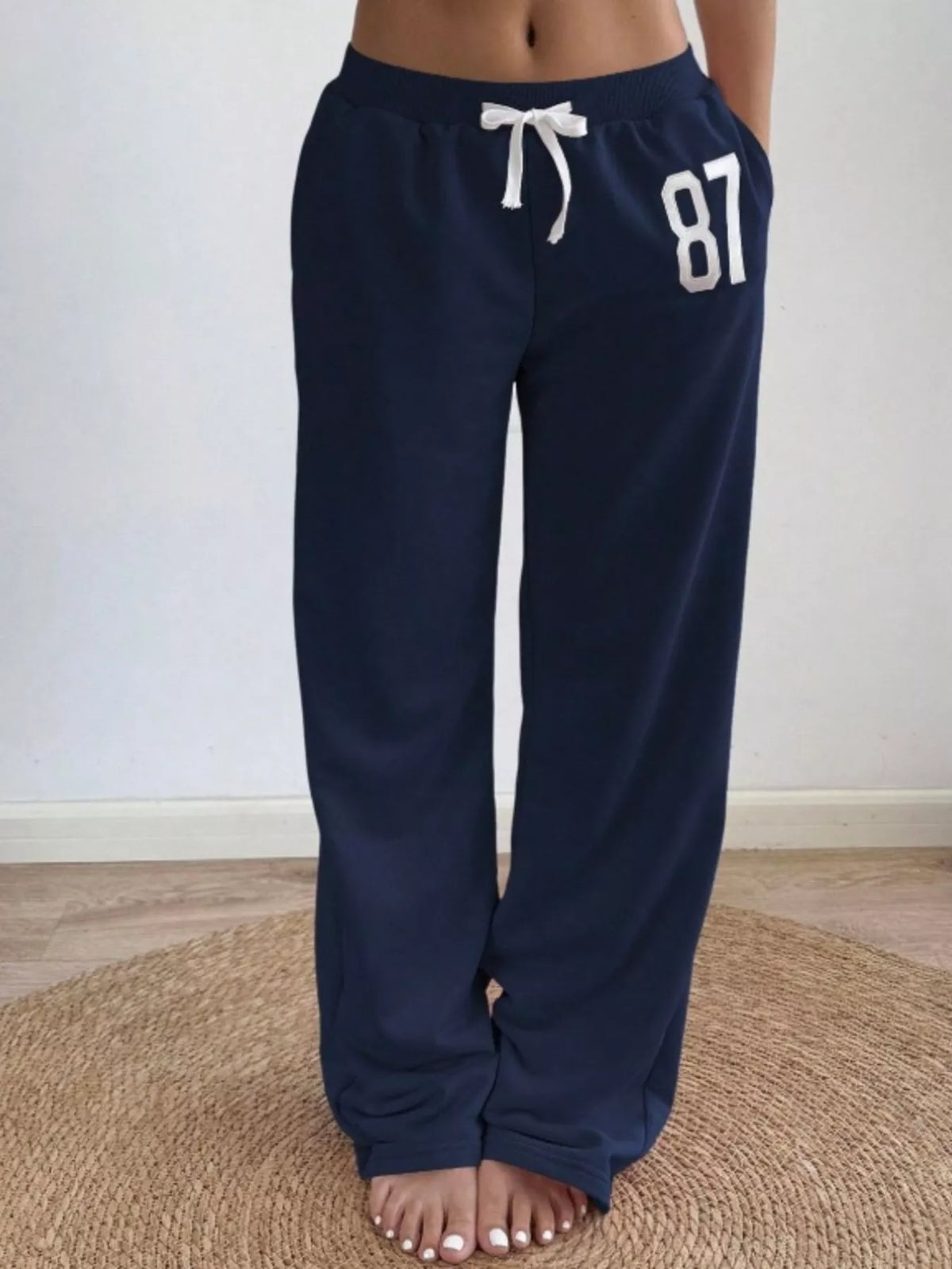 Vida byxor med sporttryck – bild 2