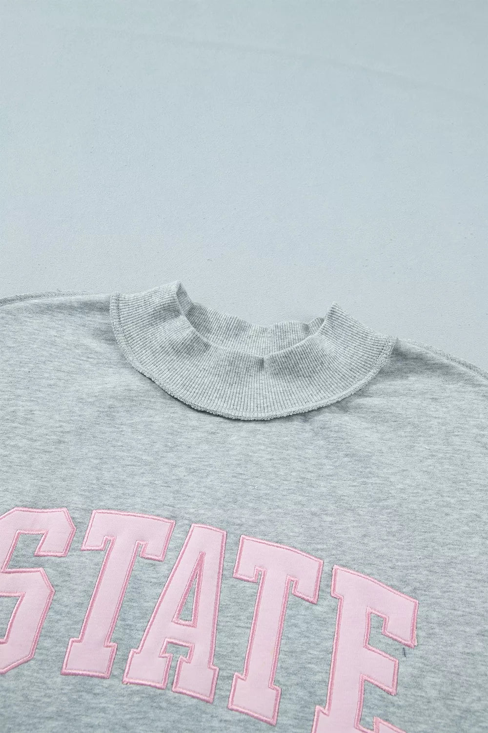 Ledigt sittande oversize sweatshirt med hög halsringning – bild 8
