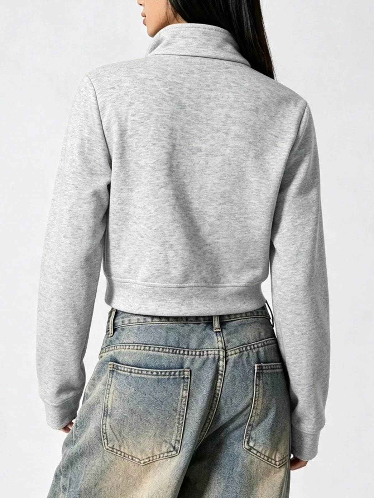 Kort jacka i sweatshirtkvalitet med dragkedja – bild 5