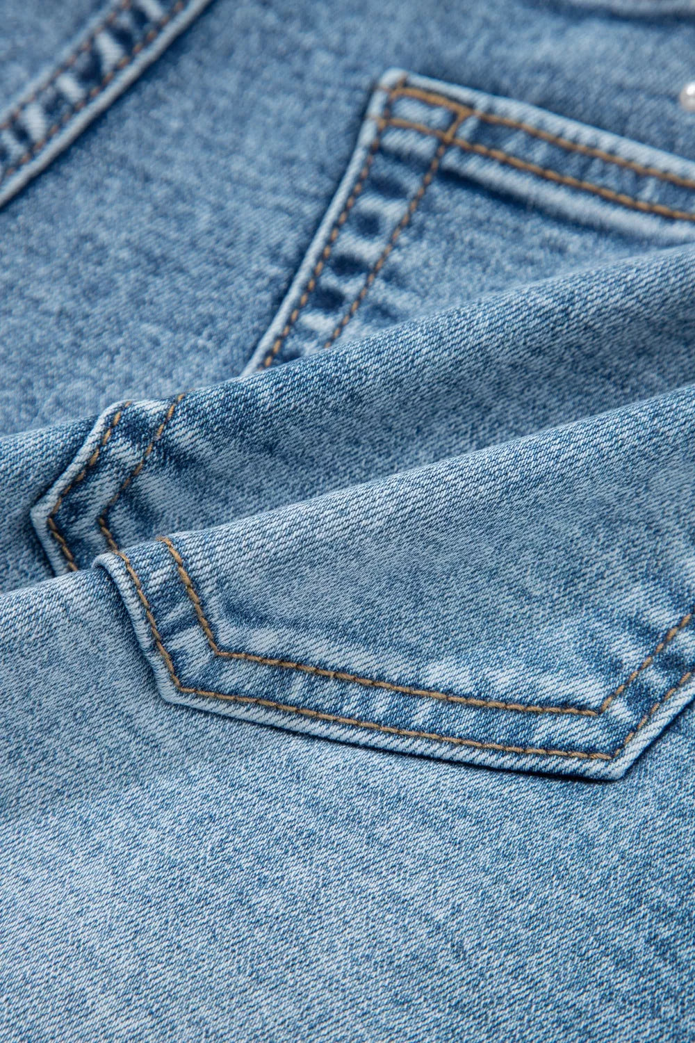Shorts i denim med westerndetaljer – bild 9