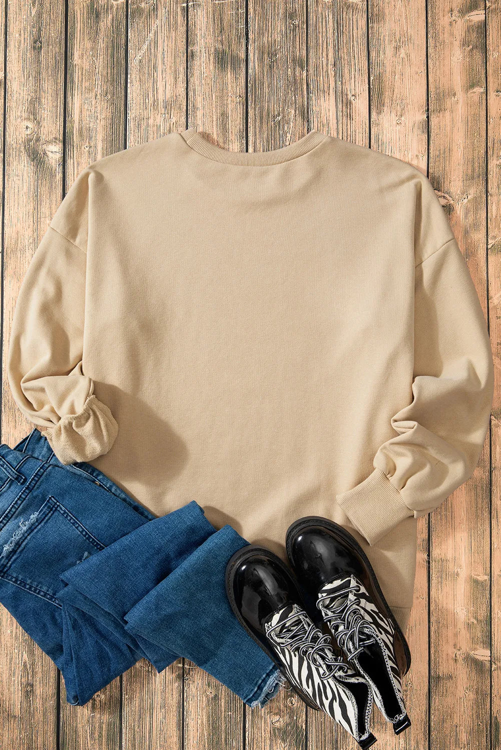 Långärmad sweatshirt med rund halsringning och asymmetrisk nederkant – bild 28