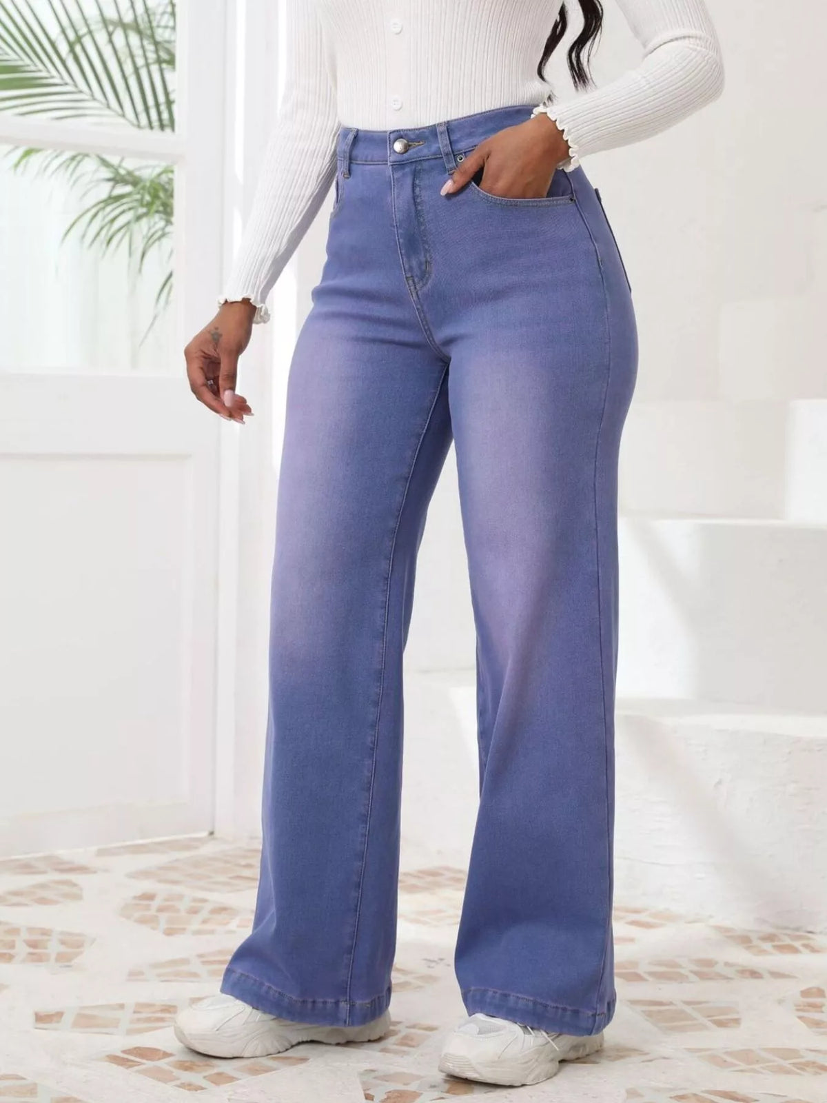 Jeans med klassisk blå tvätt och hög midja – bild 9