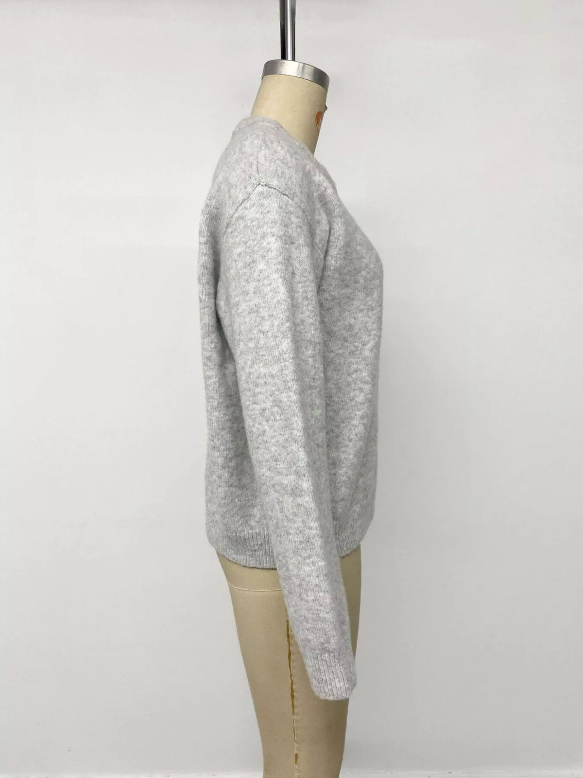 Cardigan med rund halsringning och knappstängning – bild 21