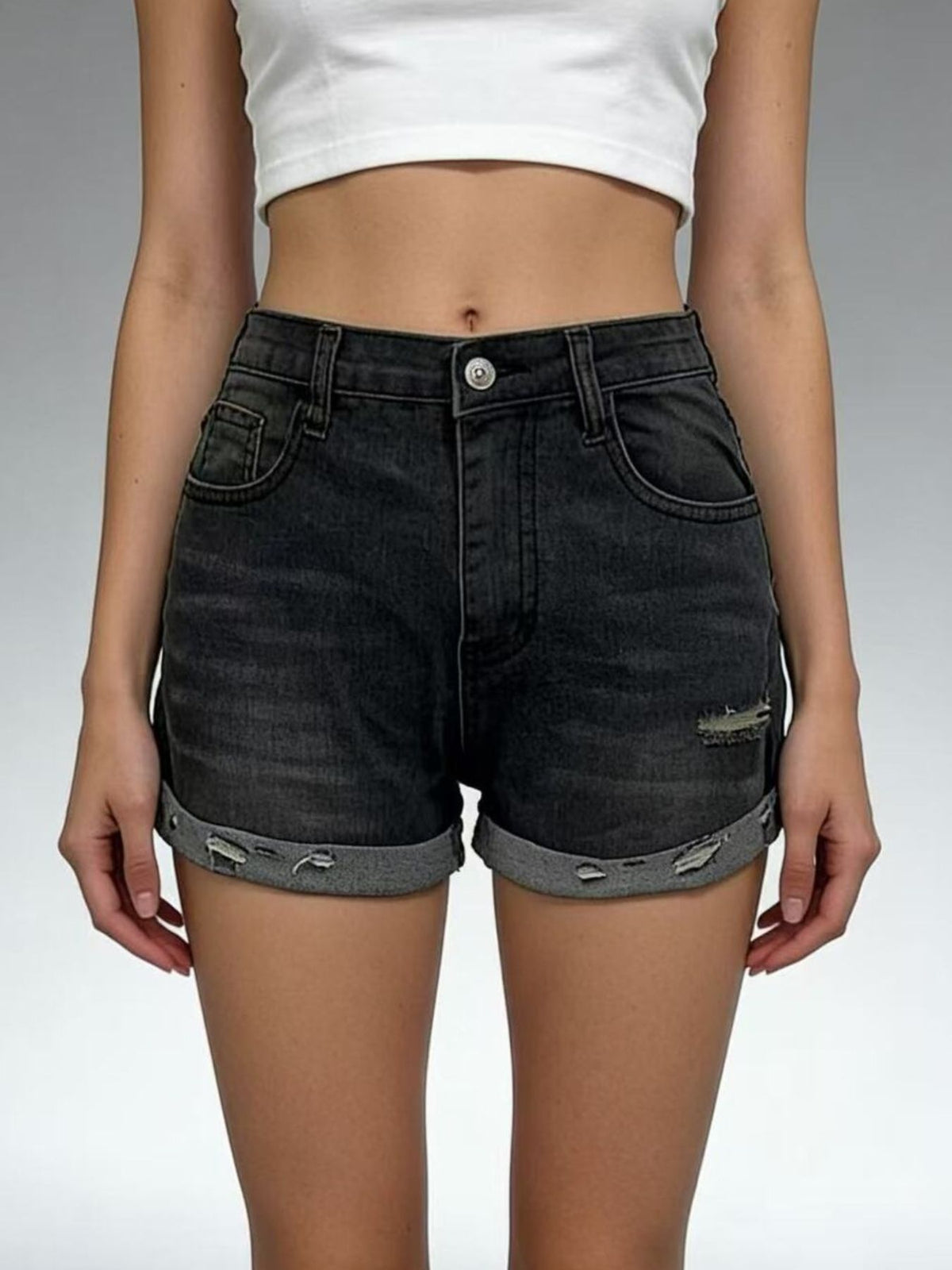Uppvikta shorts i denim – bild 2