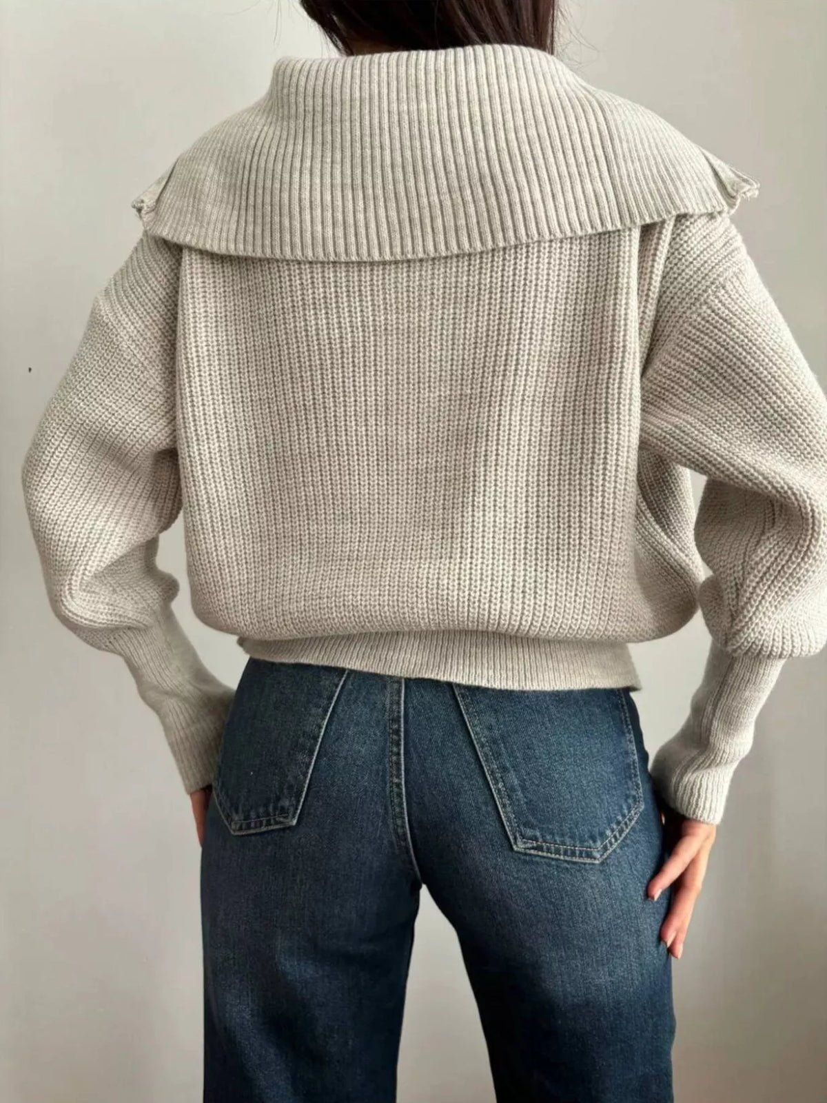 Ribbad cardigan med sänkt axel – bild 26