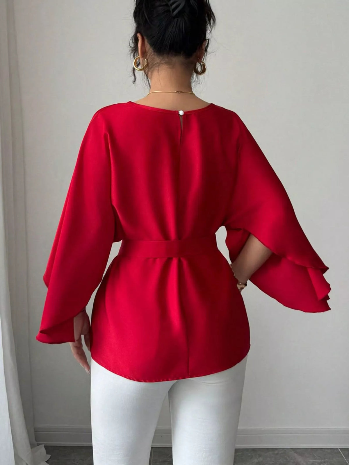 Blus med rund halsringning och fladdermusärm – bild 5