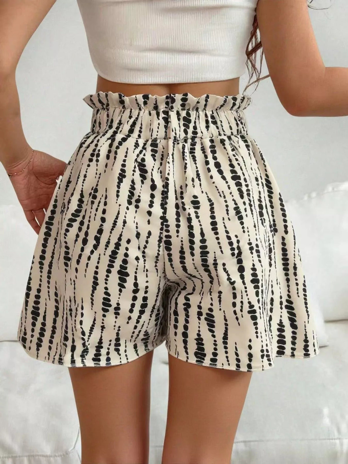 Leopardmönstrade shorts med hög midja – bild 4