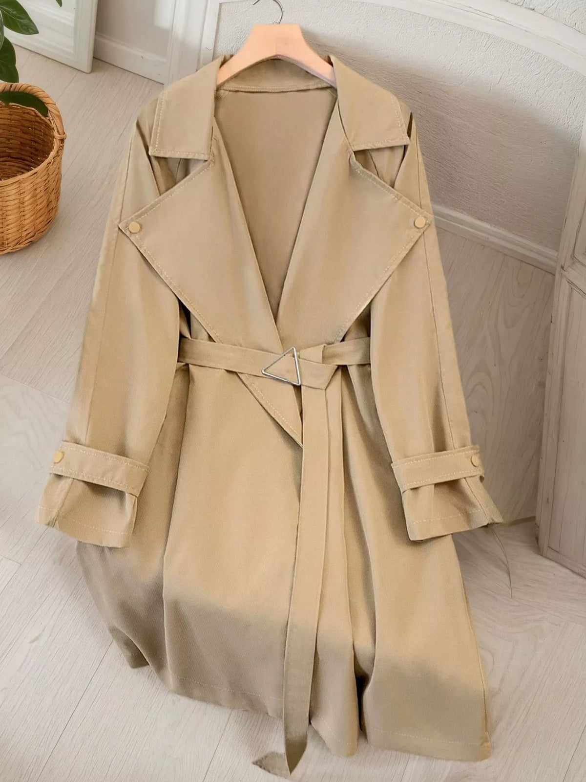 Lång trenchcoat med slagkrage
