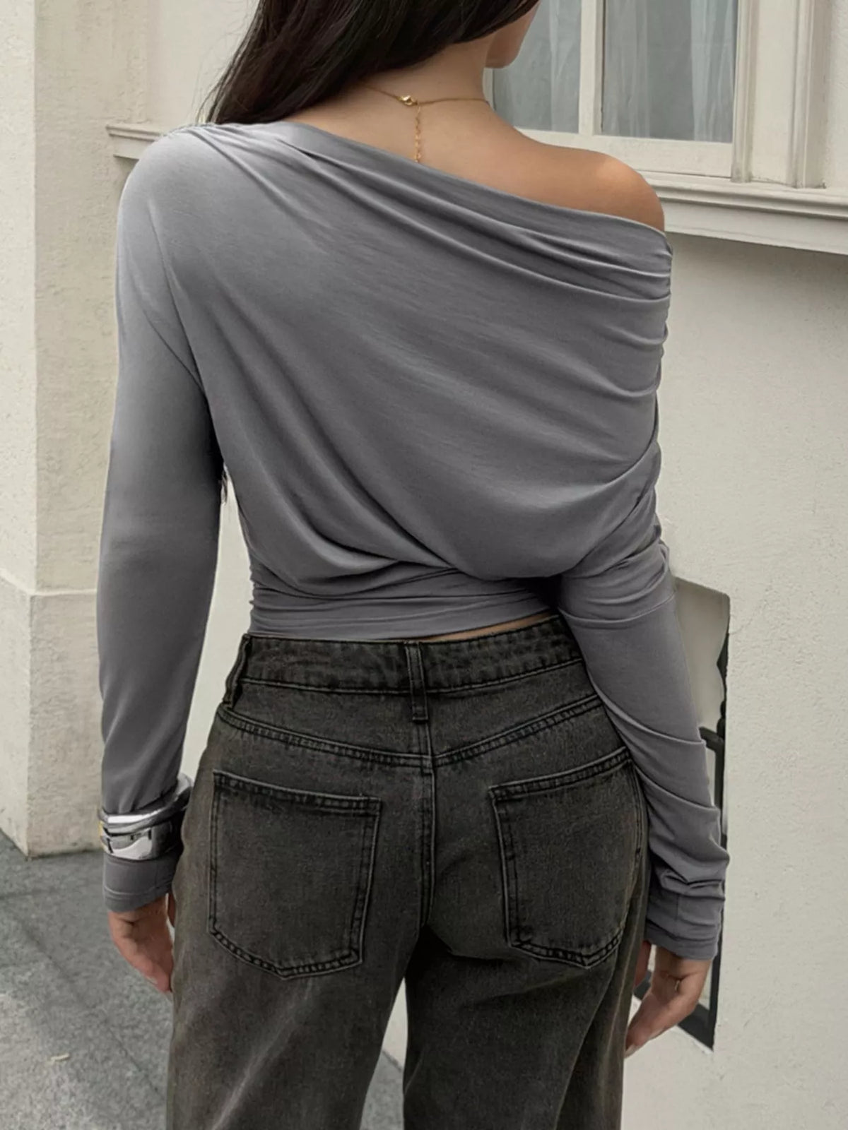 Rynkad slimmad t-shirt i viskos – bild 5