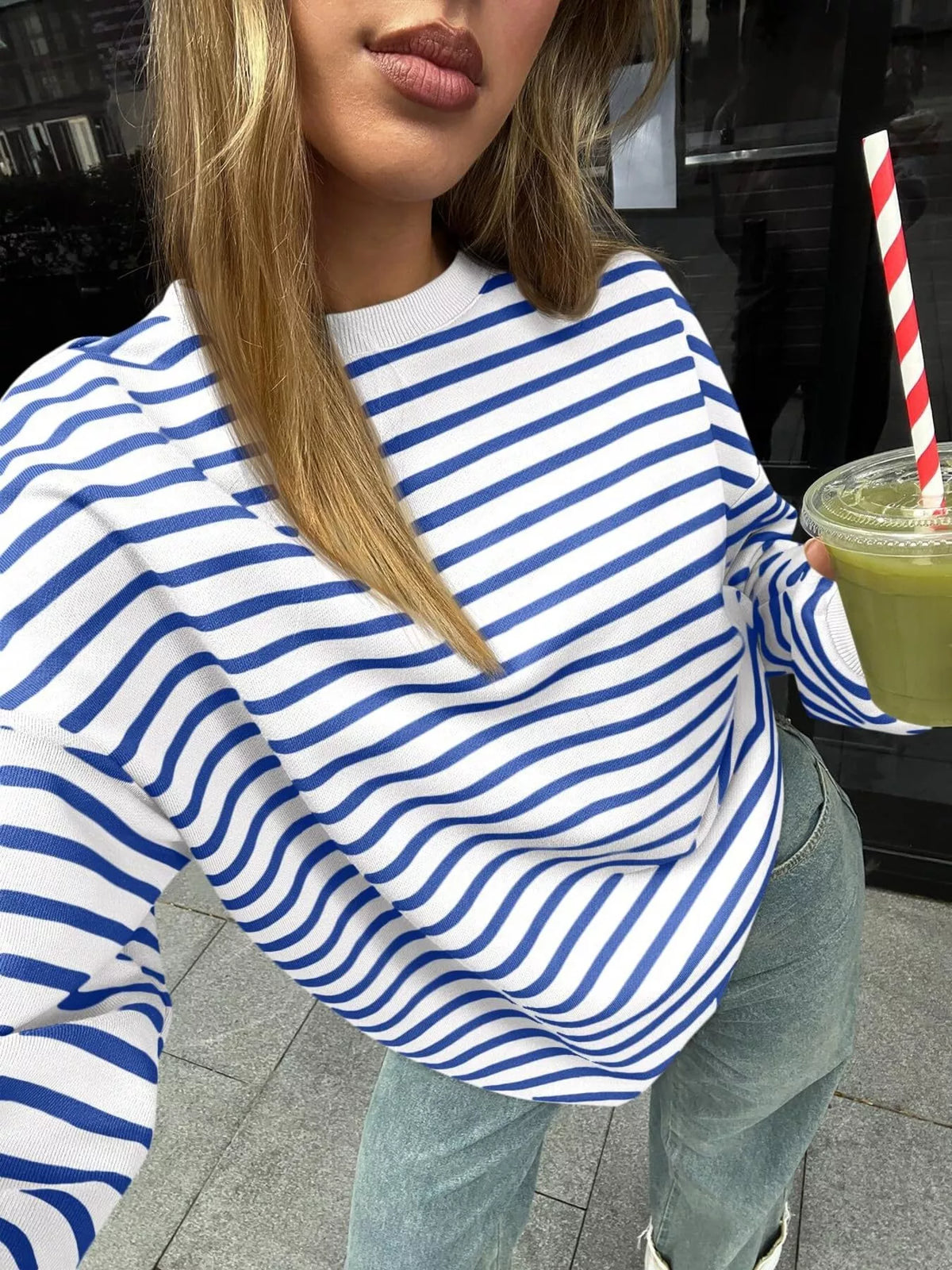 Randig oversize sweatshirt med rund halsringning i viskos – bild 19