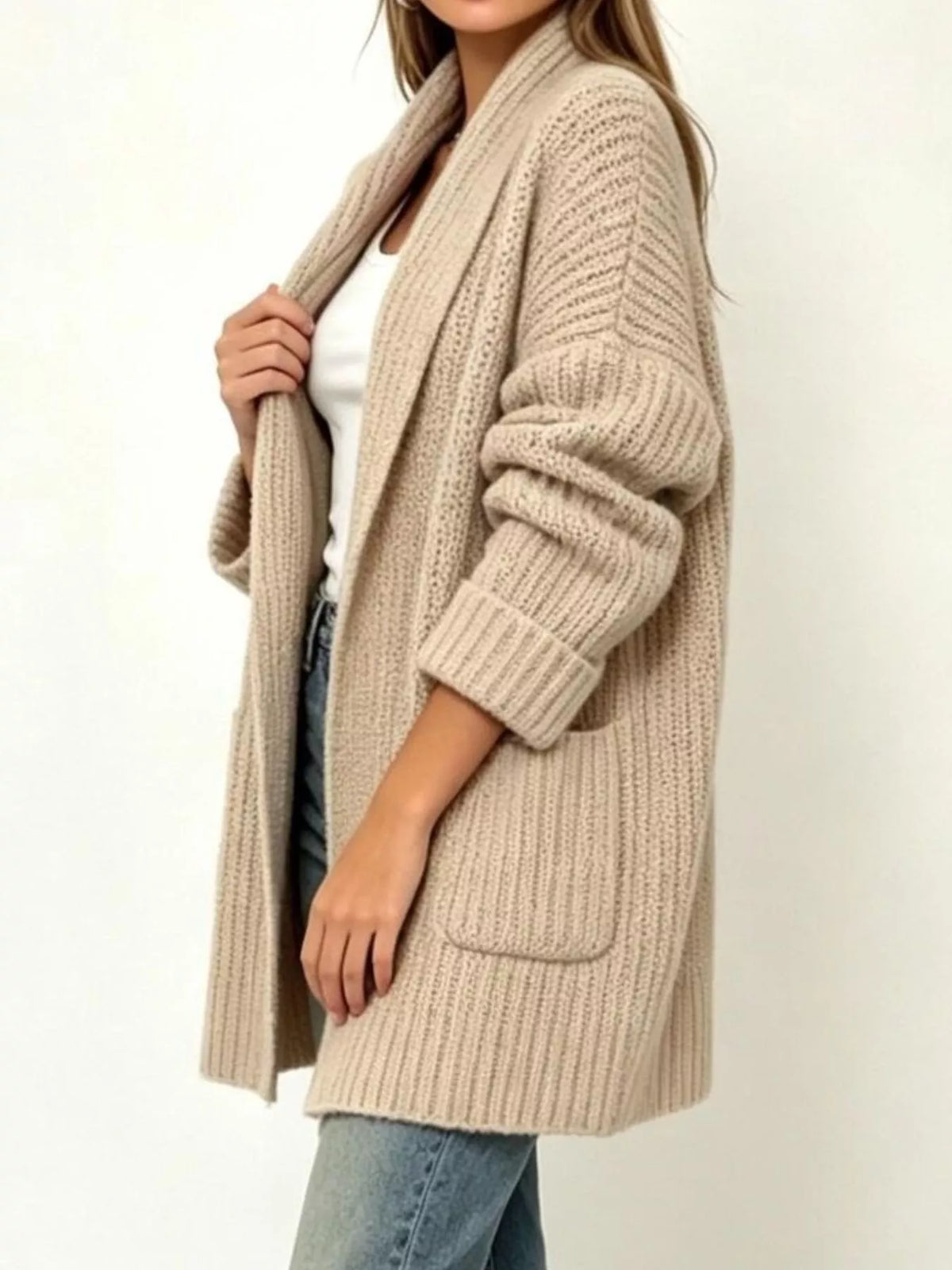 Ribbad cardigan med öppen modell och fickor – bild 4