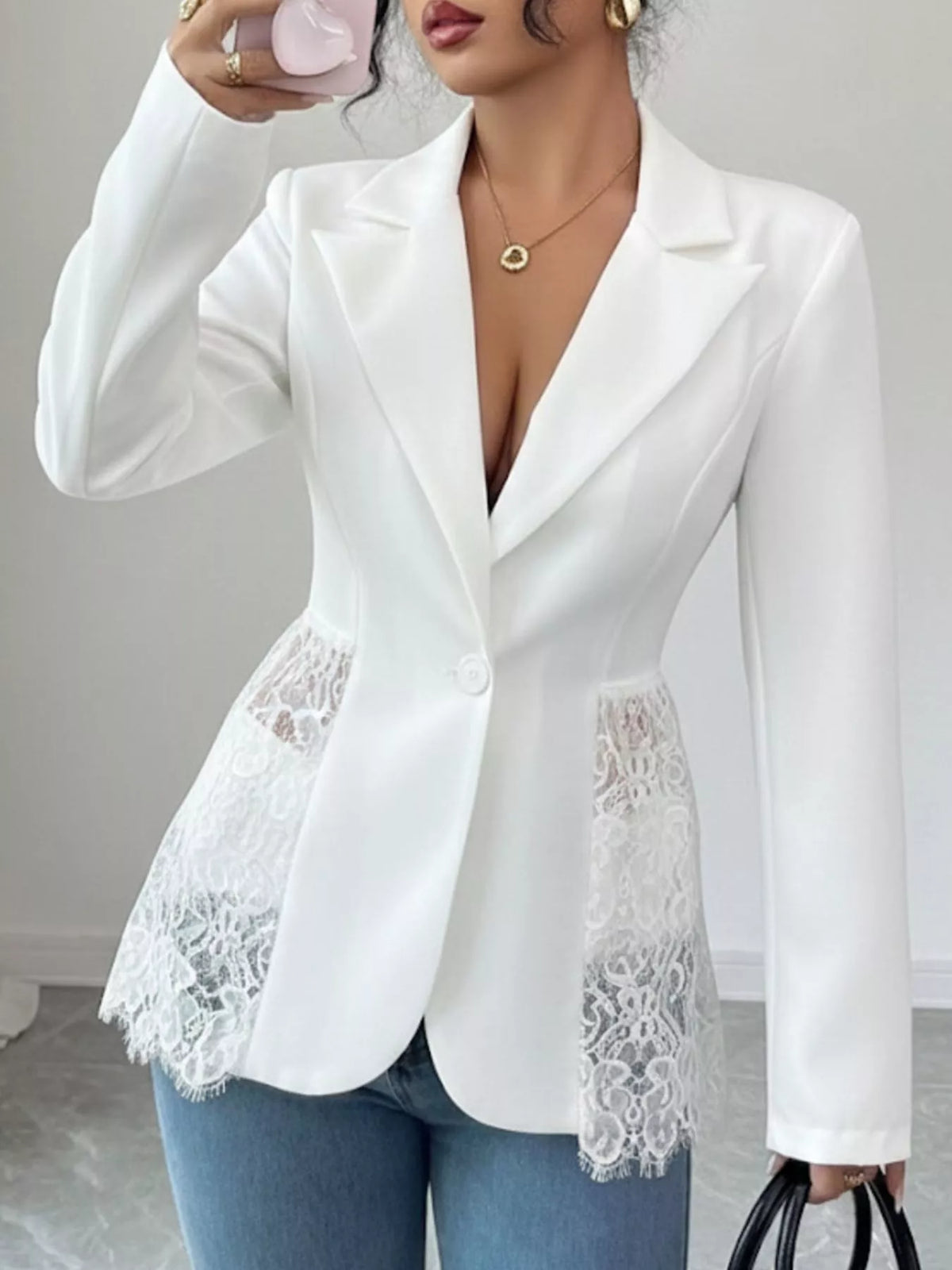 Blazer med en knapp och spetskant – bild 9