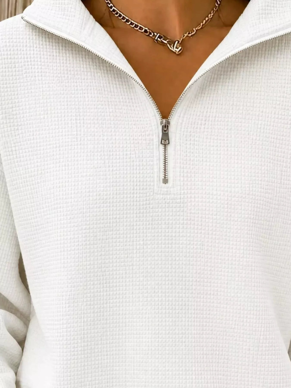 Våffelstickad sweatshirt med kort dragkedja – bild 14