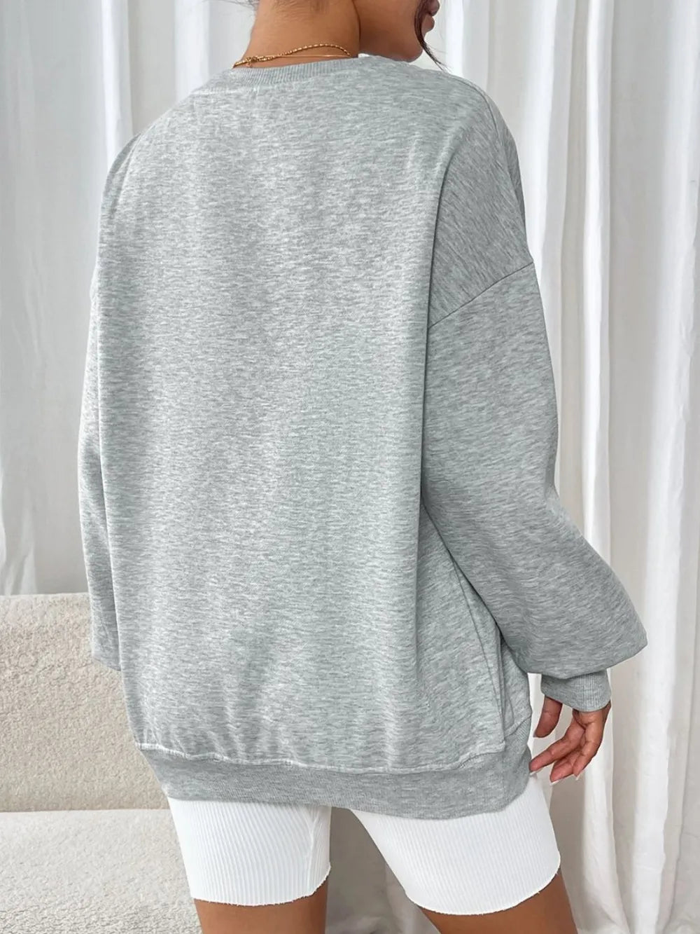Långärmad sweatshirt med rund halsringning – bild 2
