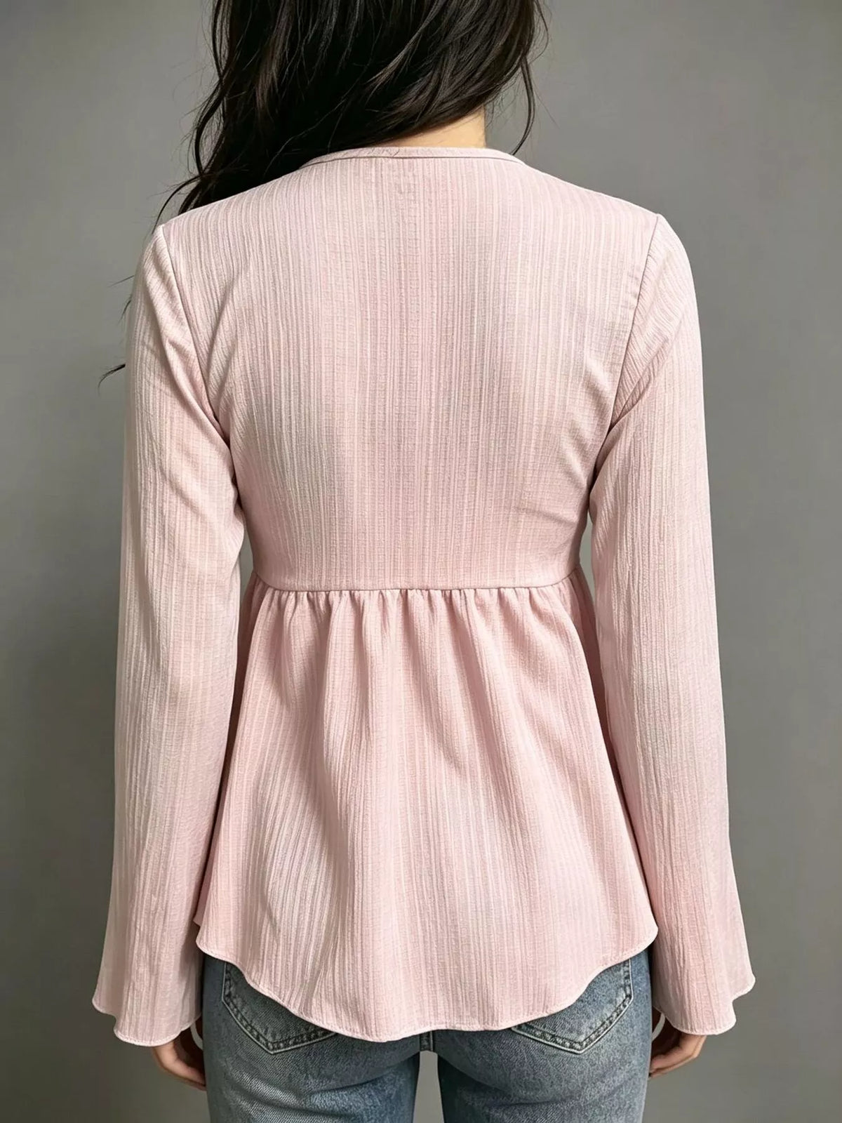 Blus med utsvängd ärm och babydoll-modell – bild 15