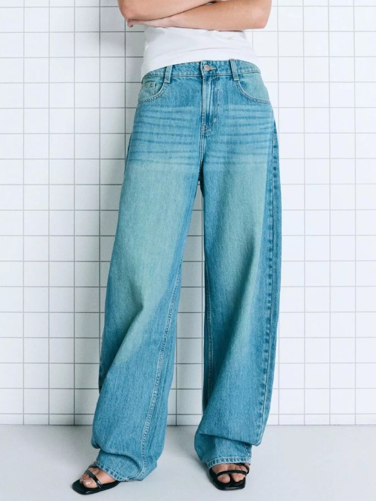 Ballongformade jeans med knappstängning – bild 14