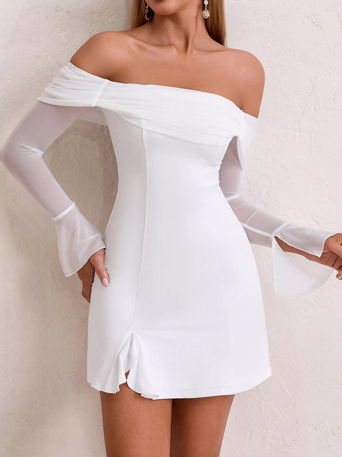Offshoulder miniklänning i mesh – bild 15