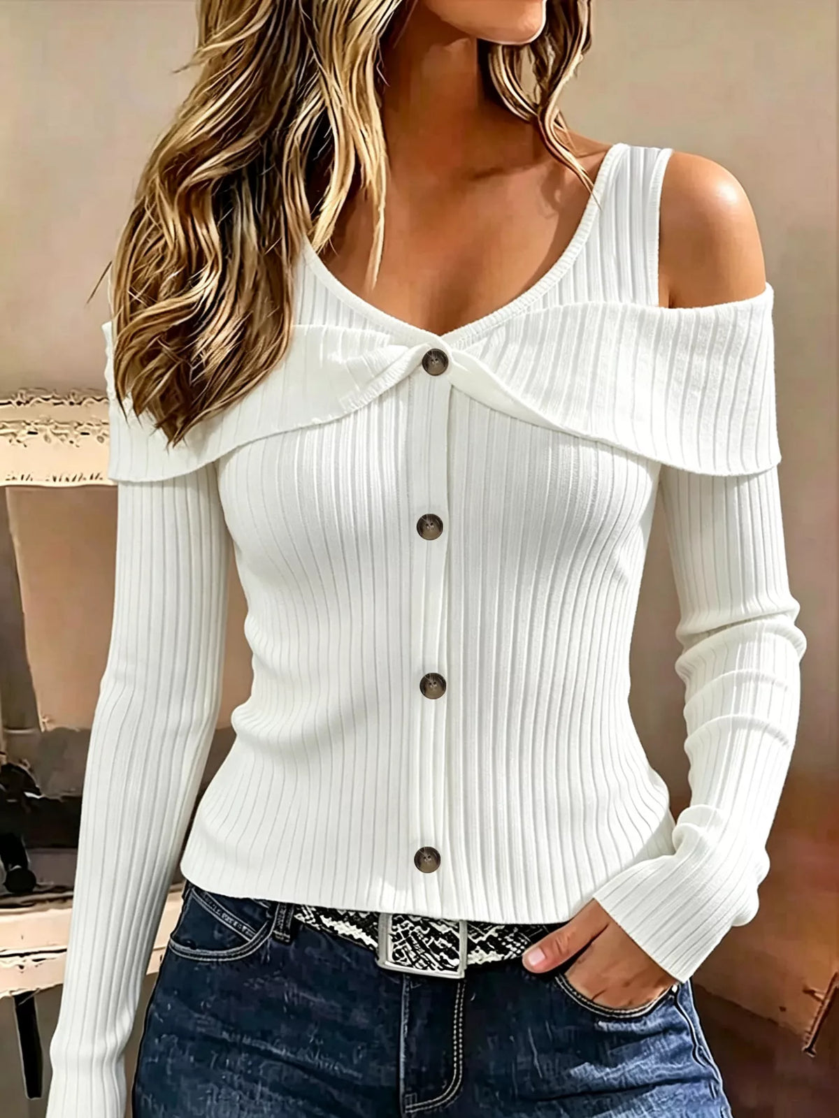 Ribbad offshoulder topp med knappstängning – bild 4