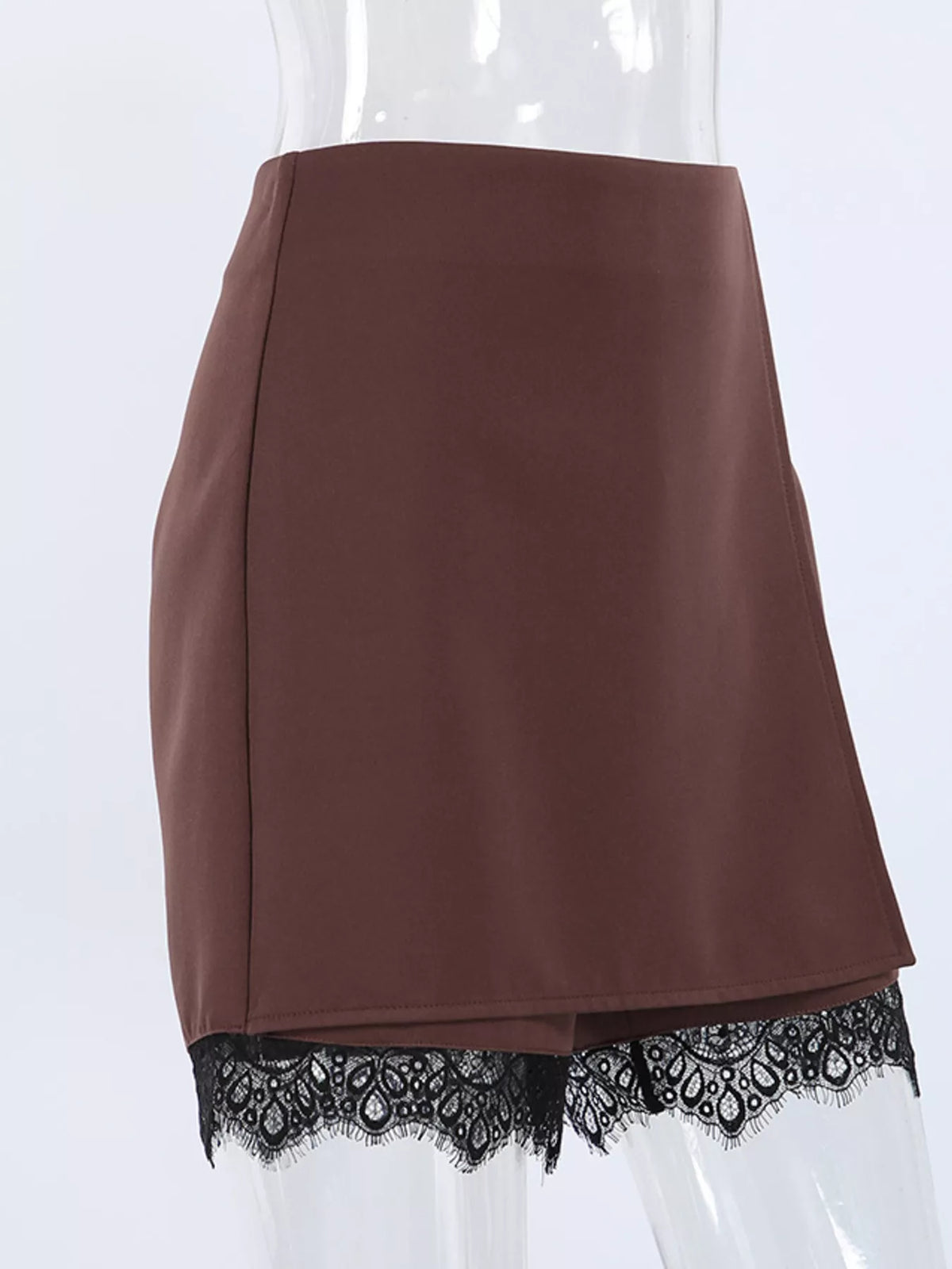 Kjolshorts med hög midja och spetskant i nederkant – bild 13