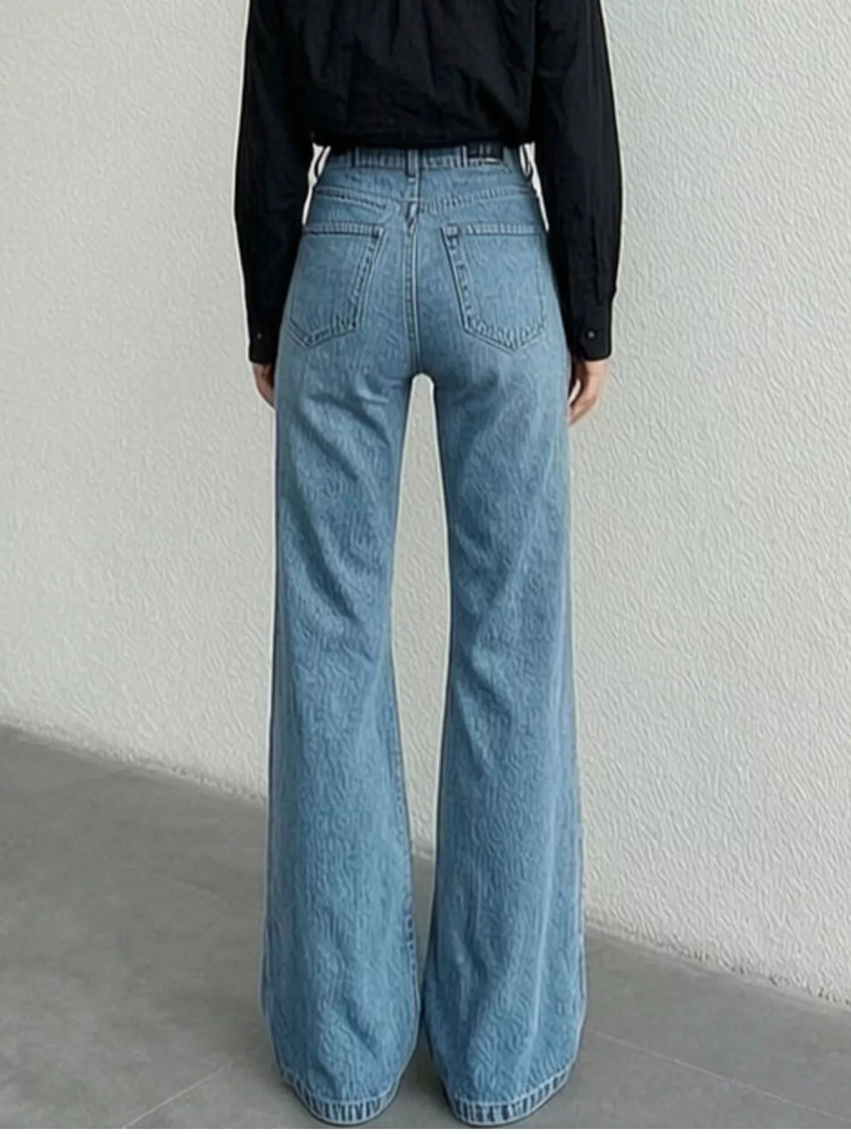 Bootcut jeans med hög midja och fickor – bild 3