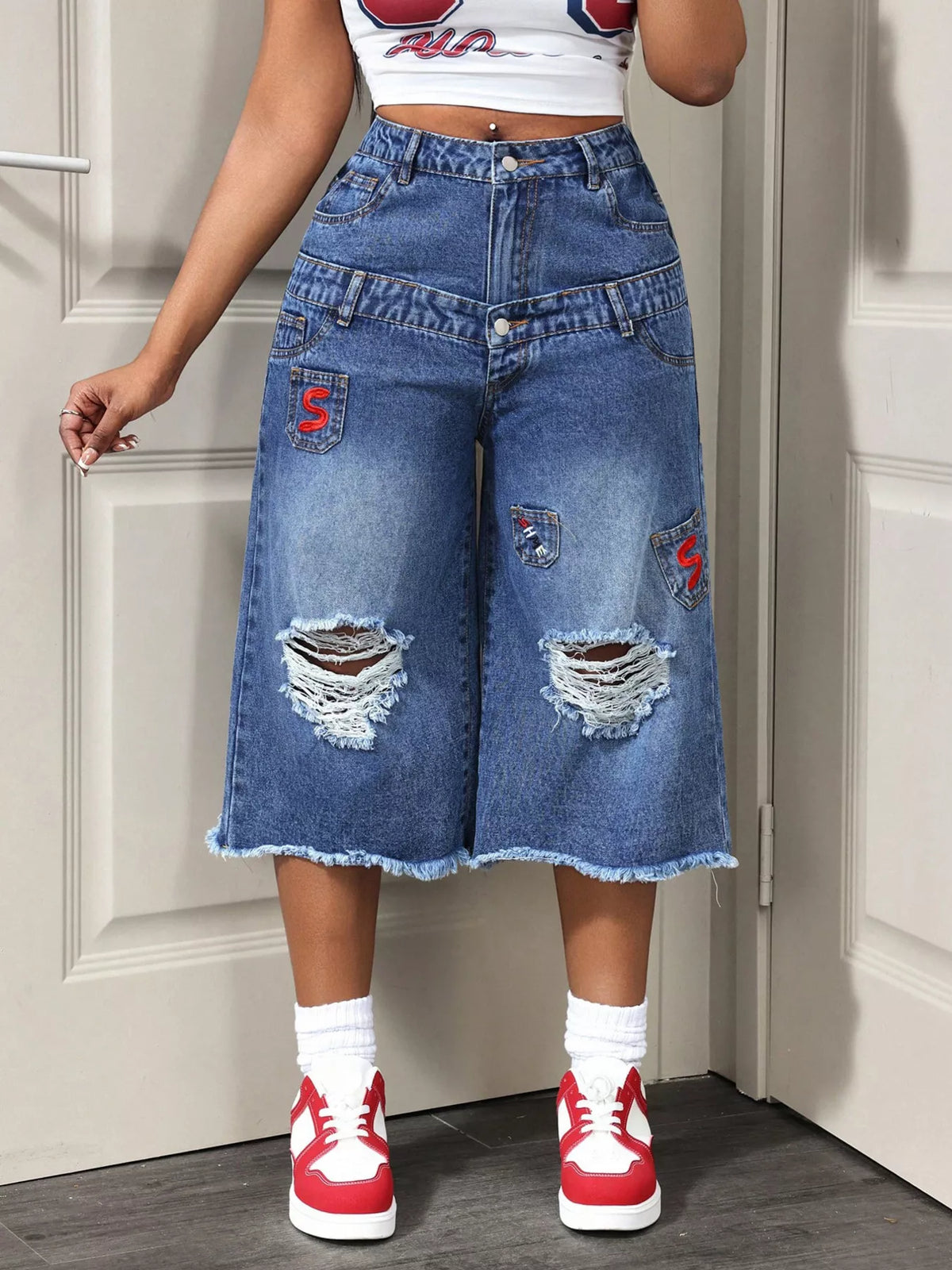 Broderade capribyxor i denim – bild 4