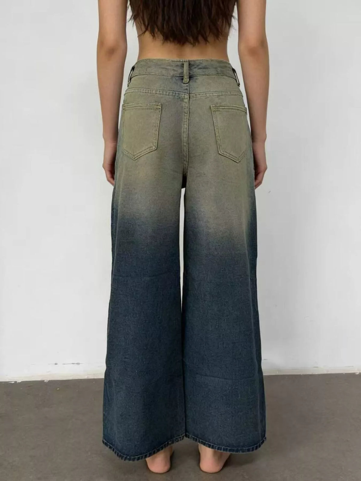 Vida jeans med knappstängning och rosett – bild 4