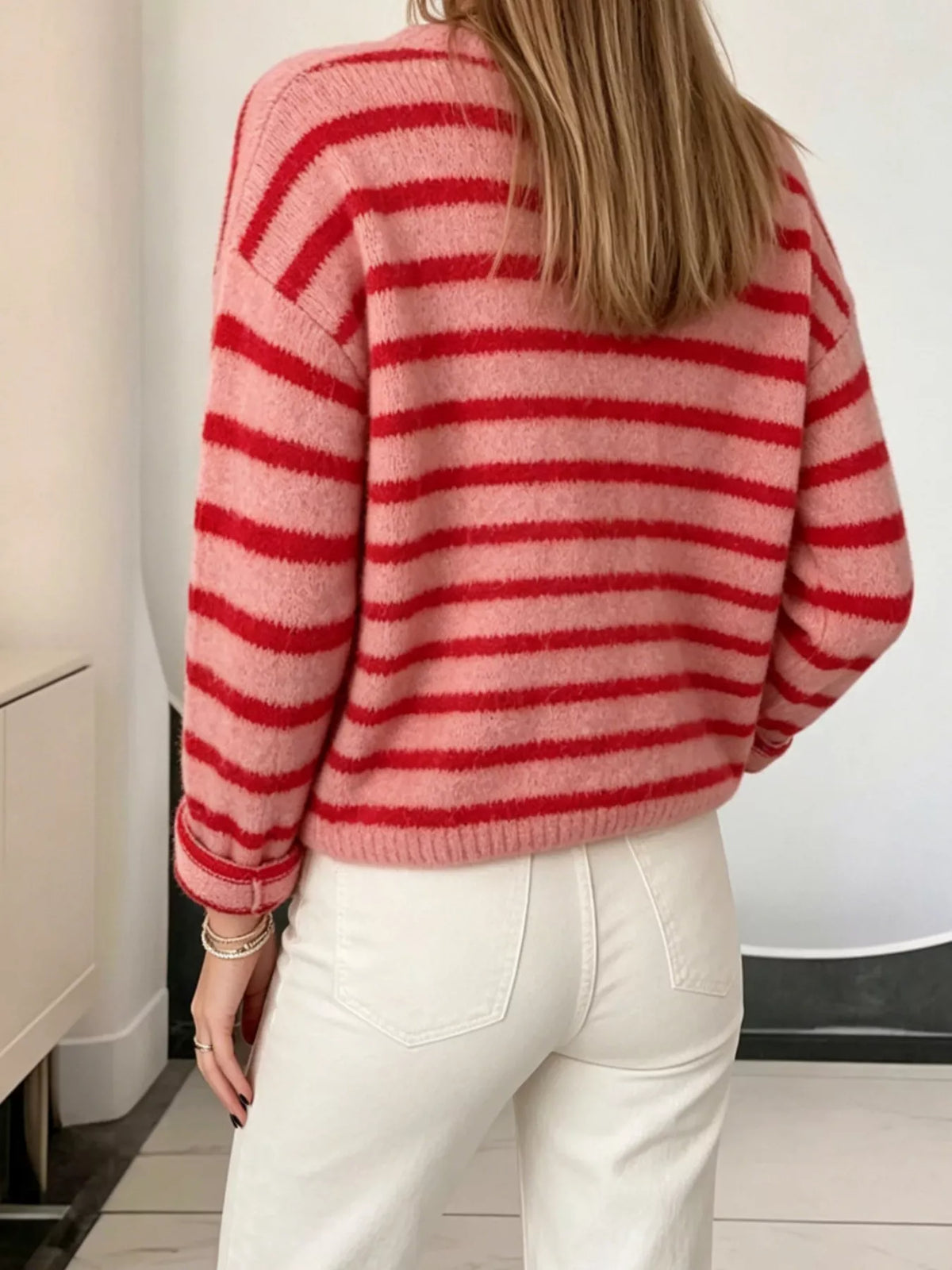 Randig cardigan med knappstängning – bild 5