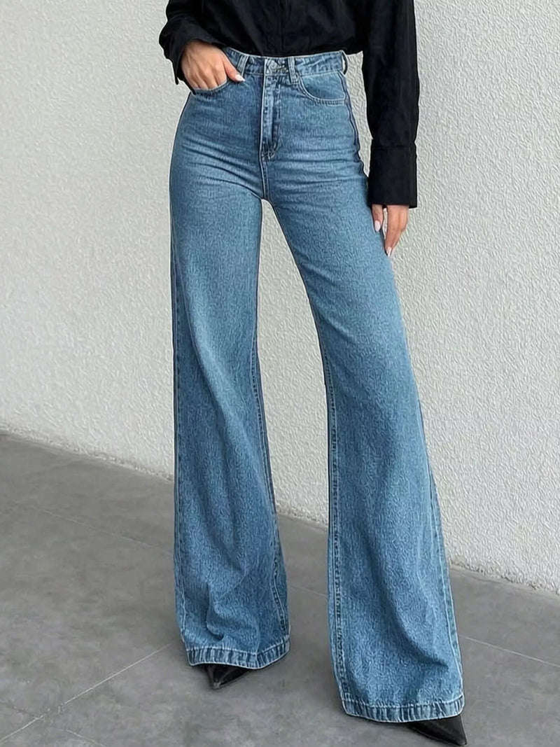Bootcut jeans med hög midja och fickor
