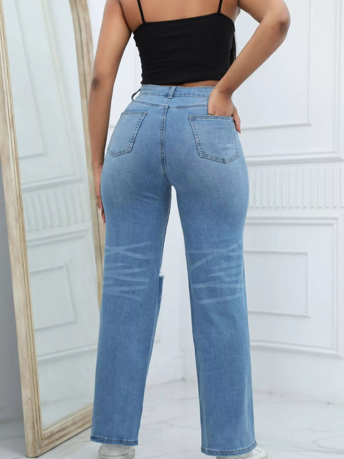 Vida jeans med slitningar och fickor – bild 15