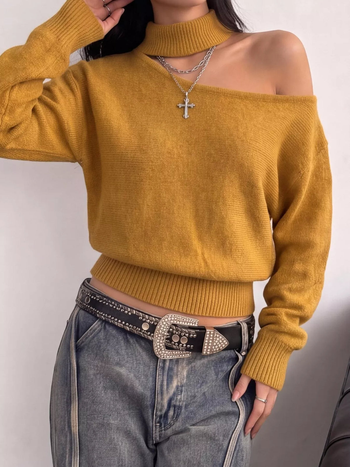 Offshoulder tröja med sänkt axel – bild 10