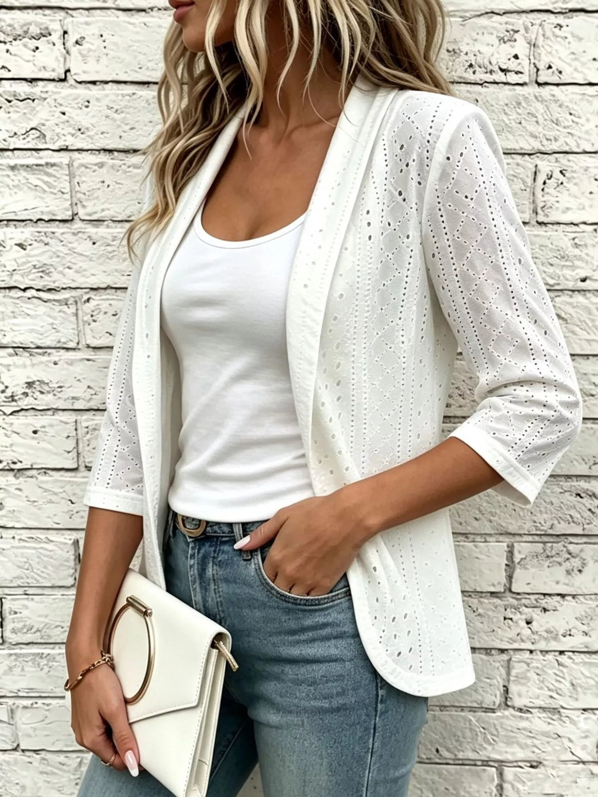 Hålmönstrad cardigan i broderi anglaise – bild 2
