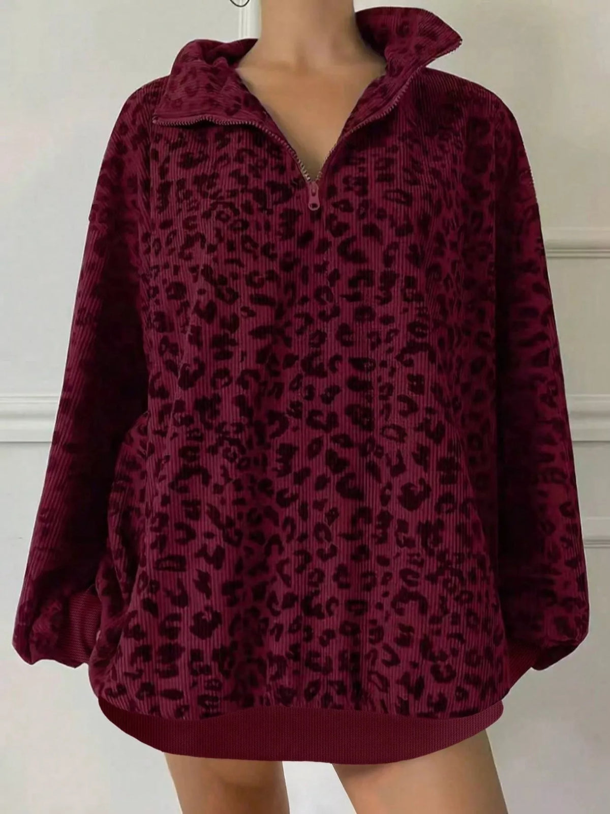 Leopardmönstrad sweatshirt med grå färgställning – bild 12