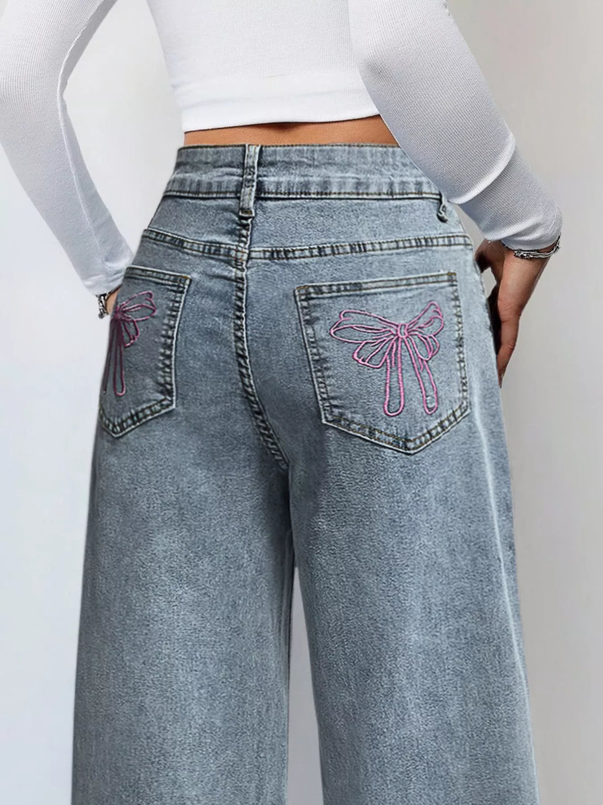Vida jeans med hög midja och midjedetalj – bild 2