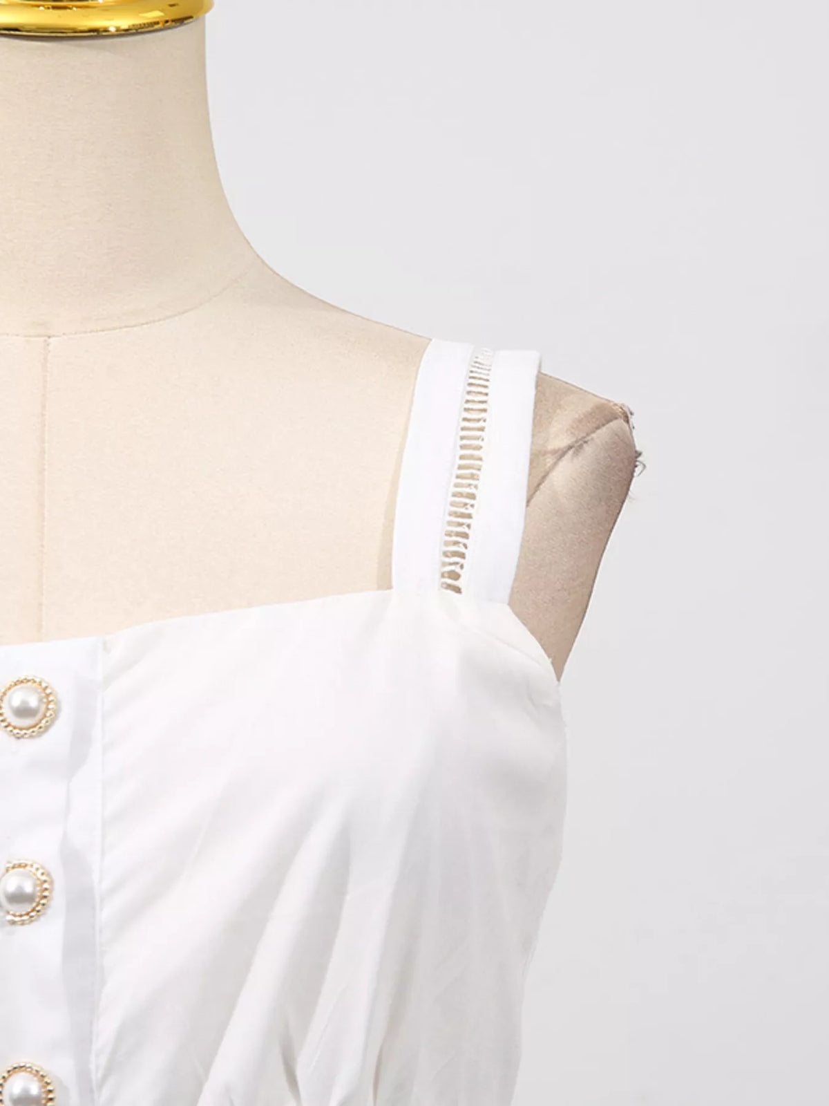 Broderad midiklänning i broderi anglaise – bild 8