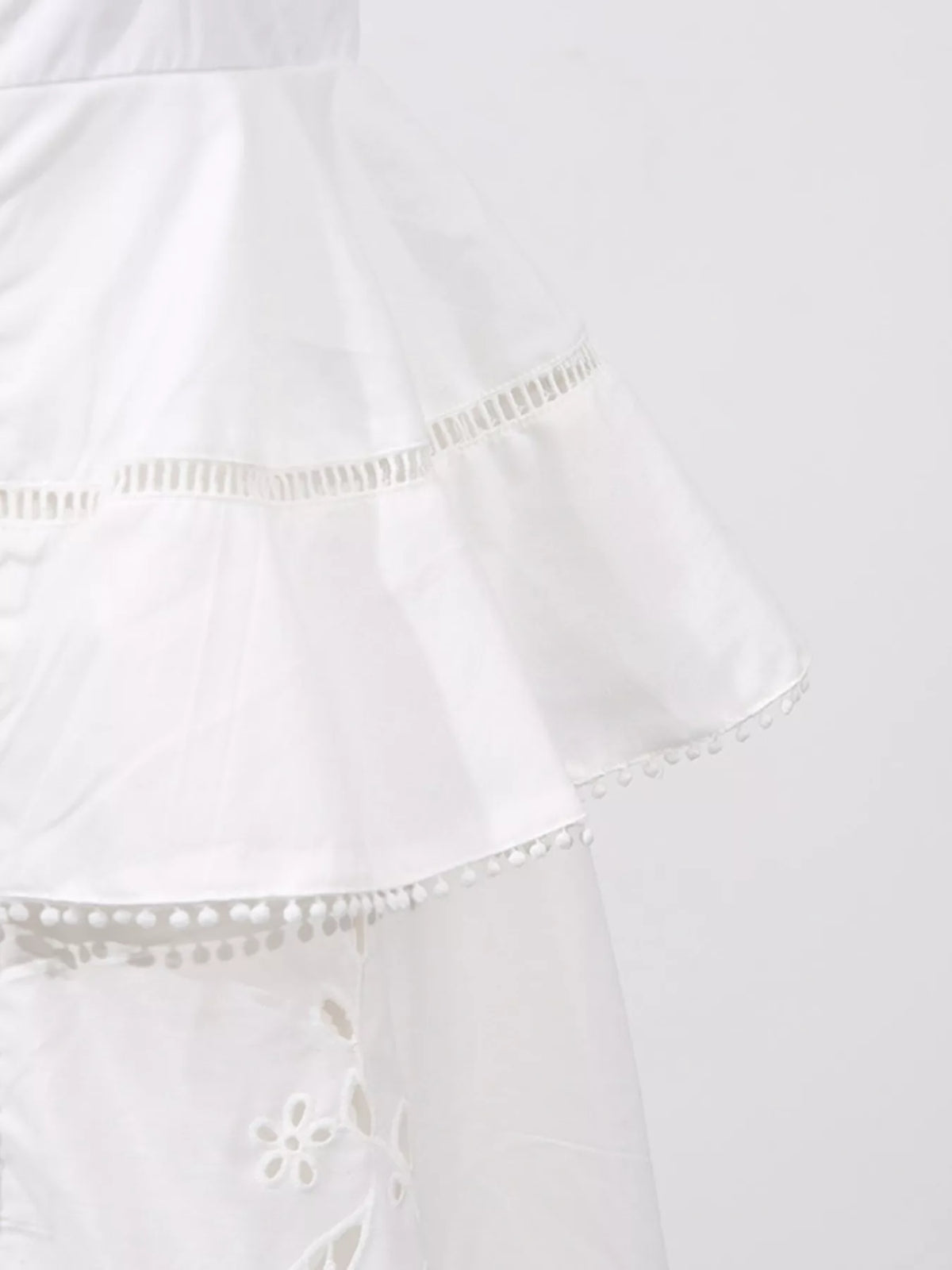 Broderad midiklänning i broderi anglaise – bild 12