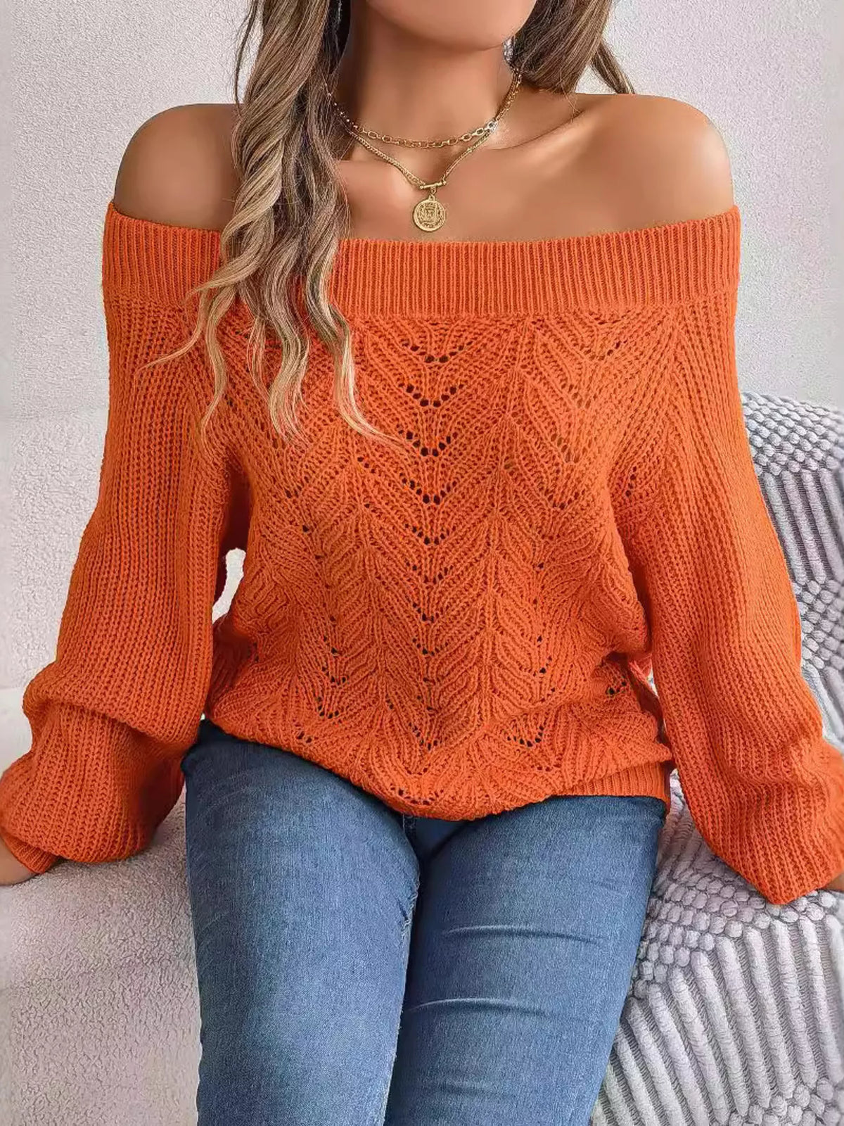 Hålmönstrad offshoulder tröja – bild 20