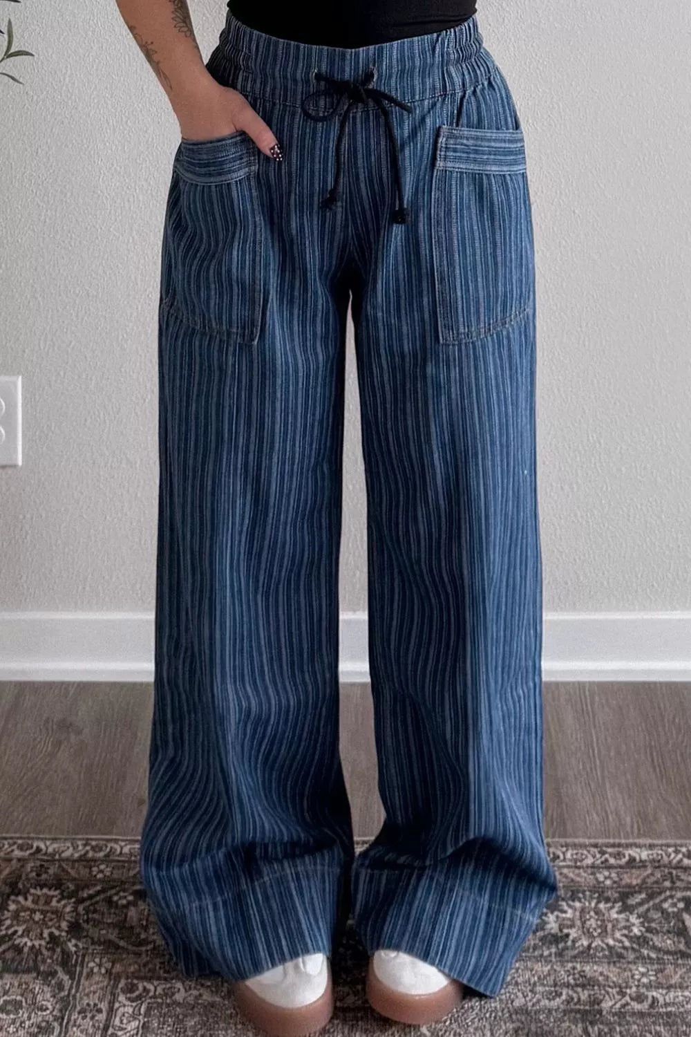 Randiga vida jeans med dragsko – bild 2