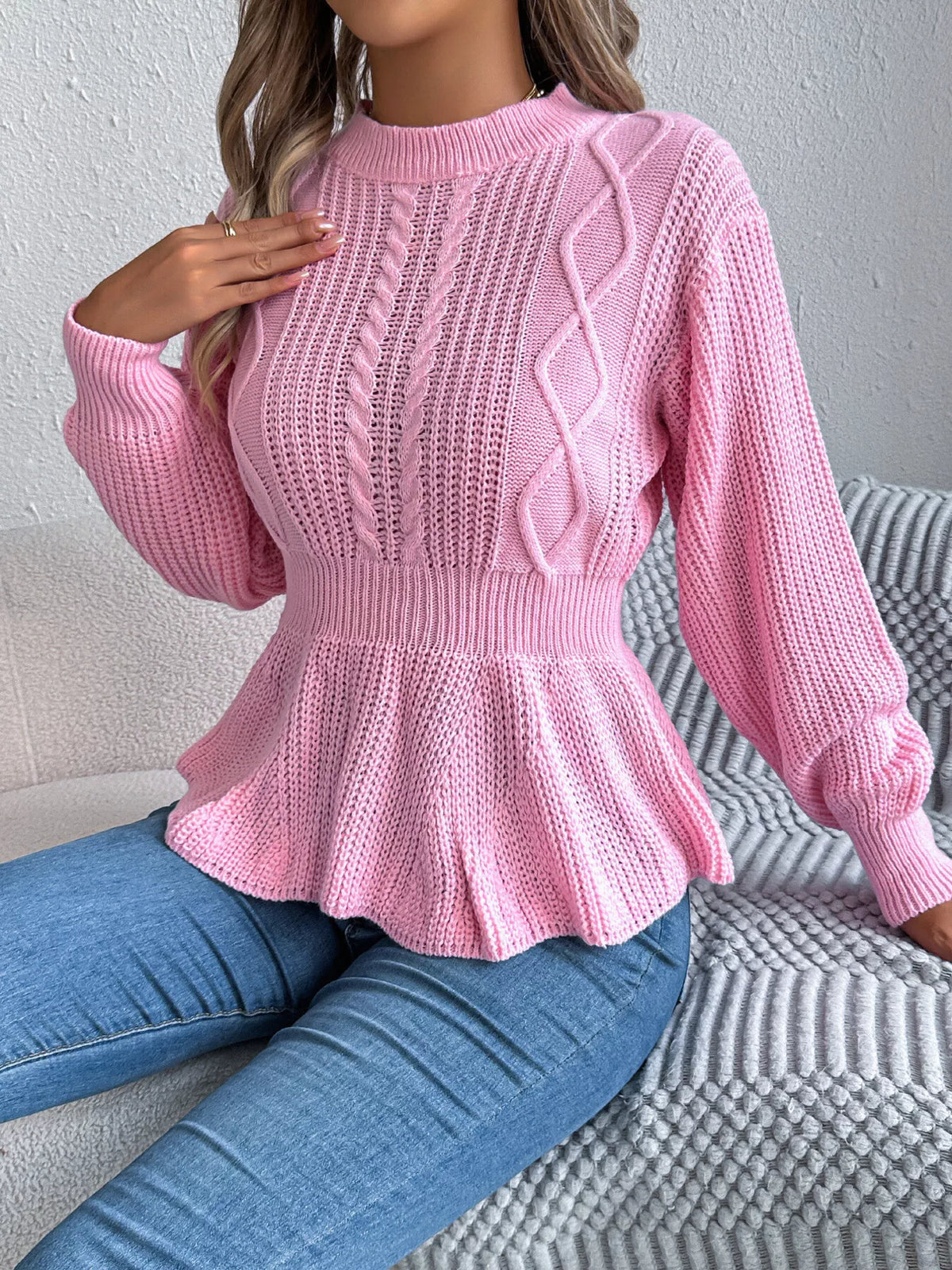 Kabelstickad tröja med peplum – bild 4