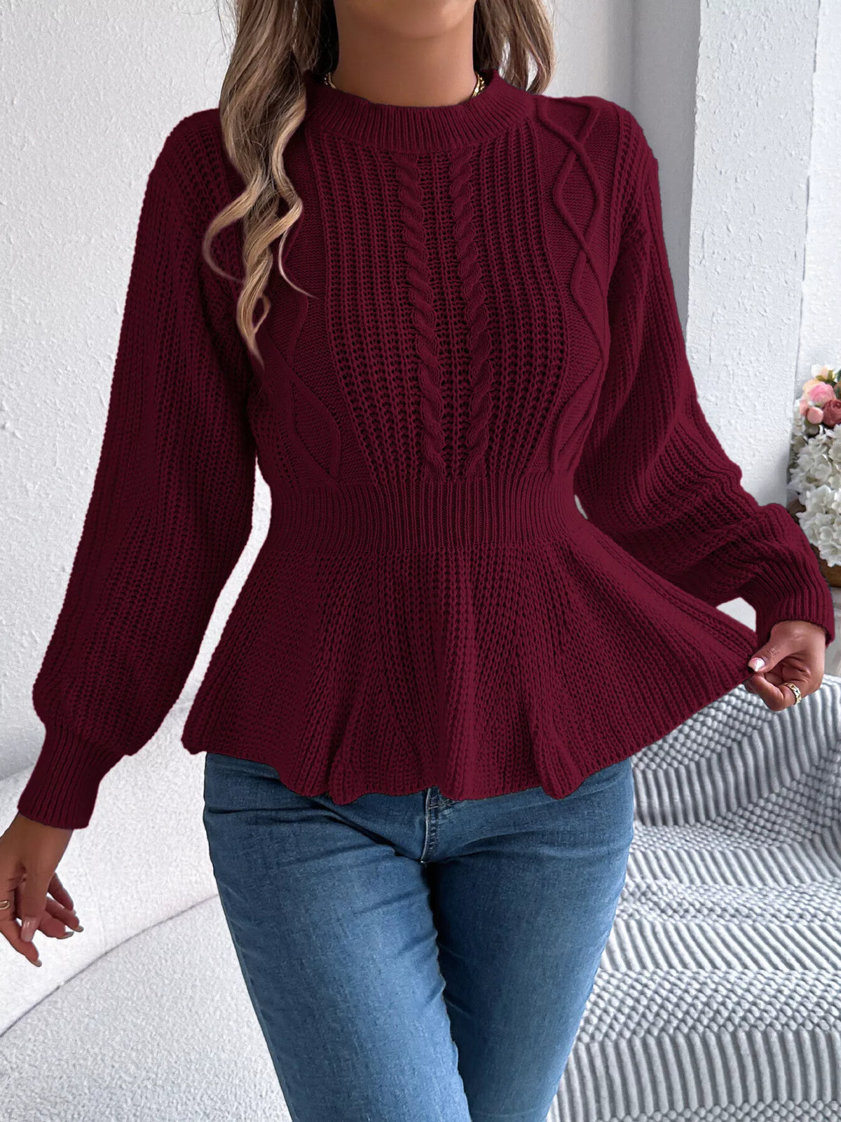 Kabelstickad tröja med peplum – bild 19