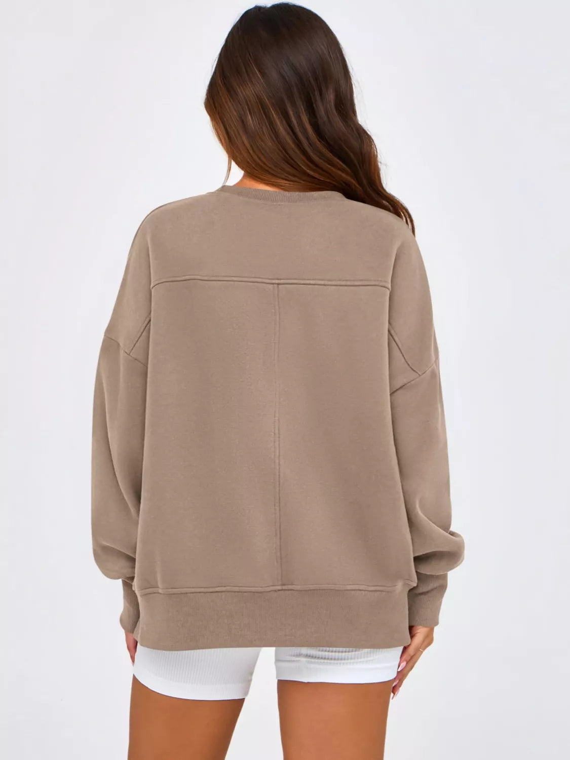 Ledigt sittande sweatshirt med slits – bild 30
