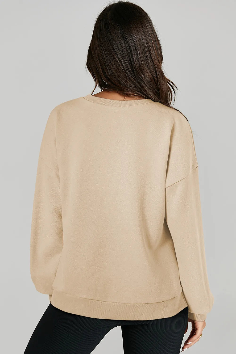 Långärmad sweatshirt med rund halsringning och asymmetrisk nederkant – bild 26